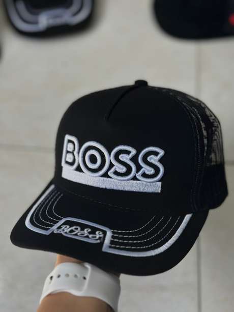 Gorra negra bordado BOSS blanco clásico
